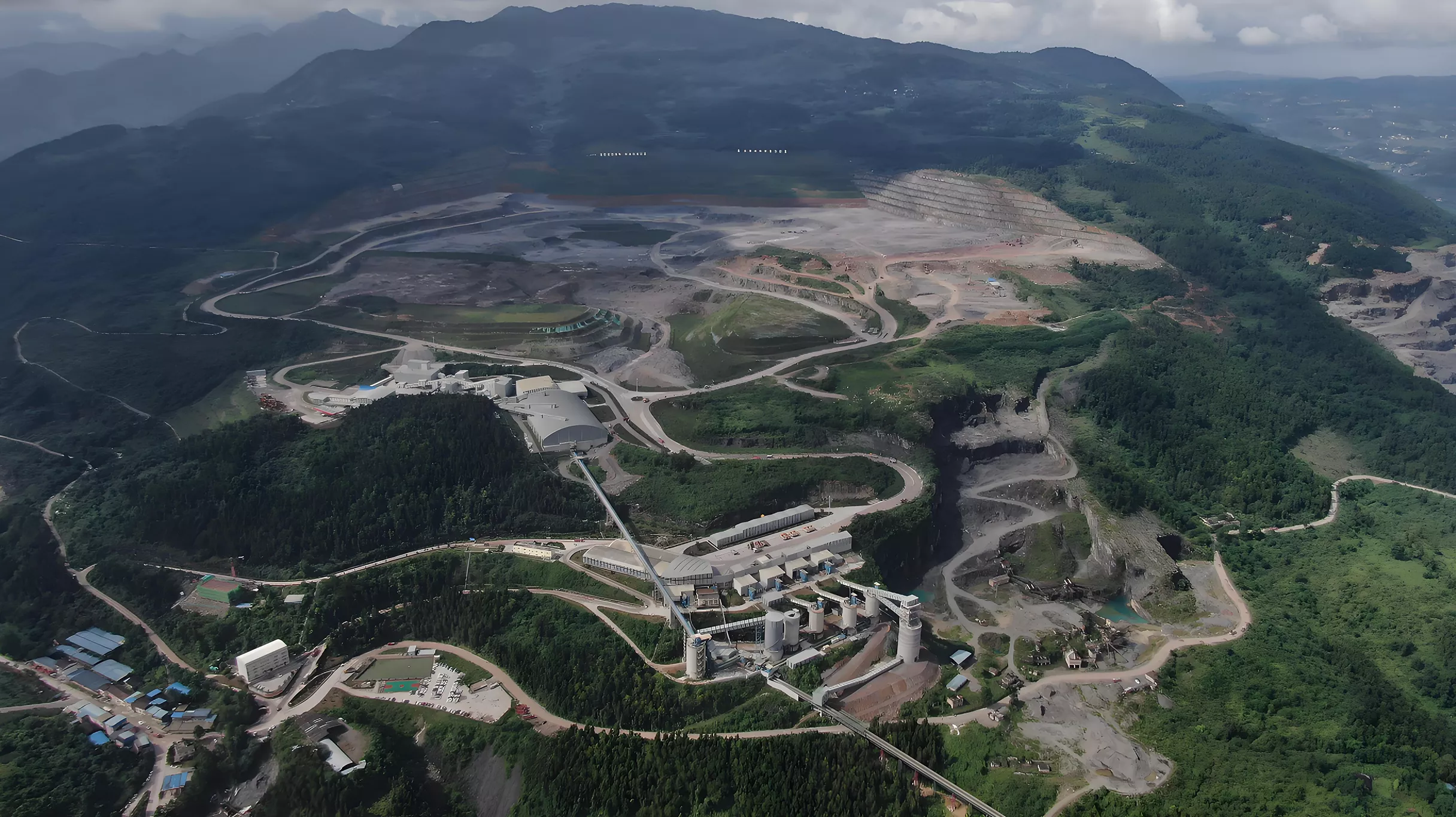 灵川县自祥采石场、长蛇岭采石场、桂兴采石场及独秀水泥总厂石灰岩矿历史遗留废弃矿山生态修复工程施工监理